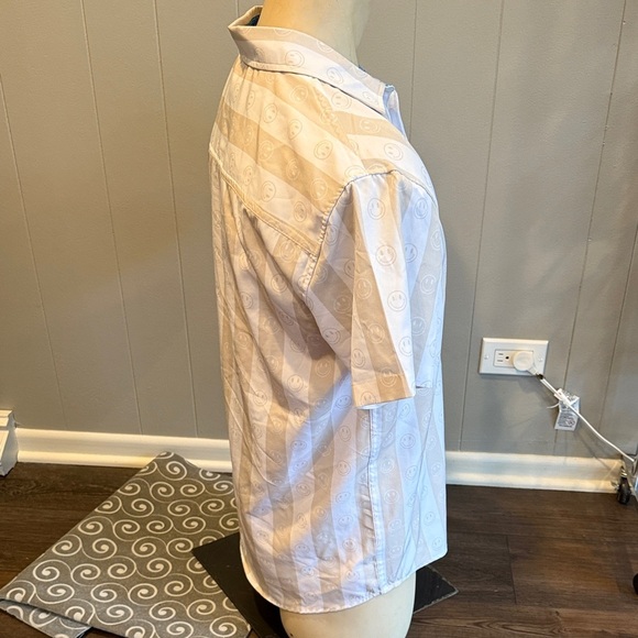 Sovereign Code Men’s Small White Cream Shirt with Smiley Accents - Picture 3 of 4